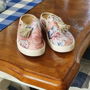 Women shoes